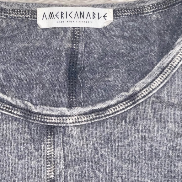 American Able Women’s Grey Distressed Cold Shoulder Top Size Small - Picture 5 of 6